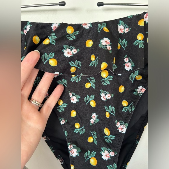 NWT Victoria's Secret itsy ruffle bikini BOTTOM AND TOP black lemon floral - Picture 8 of 16